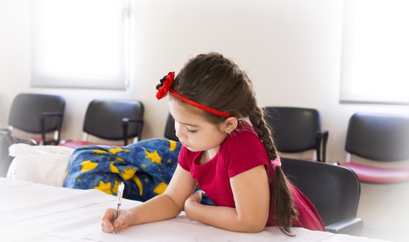 幼儿英文情景剧目的 小学生英语情景剧