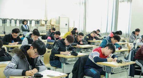 大学四年考证顺序,怎么过英语四级考试