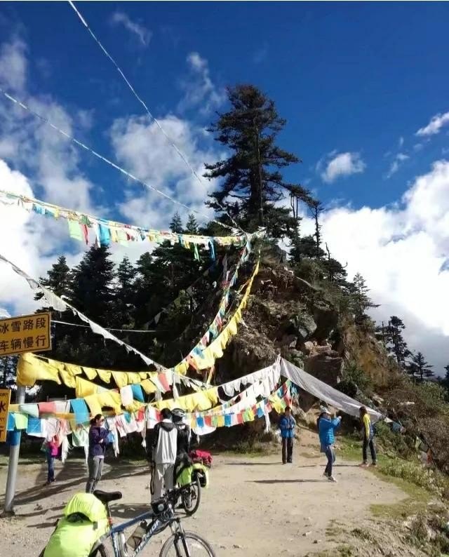 心情很糟糕 很烦 想一个人去旅行 去哪好_开心的旅游