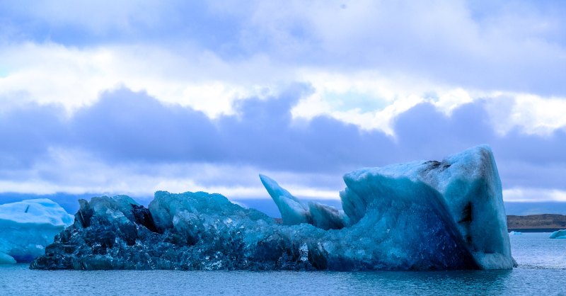 下雪天工地干活正能量句子_冰天雪地经典唯美句子