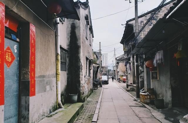 11月适合去哪个城市比较好_浙江省的哪些城市繁荣，旅游景点多，热闹