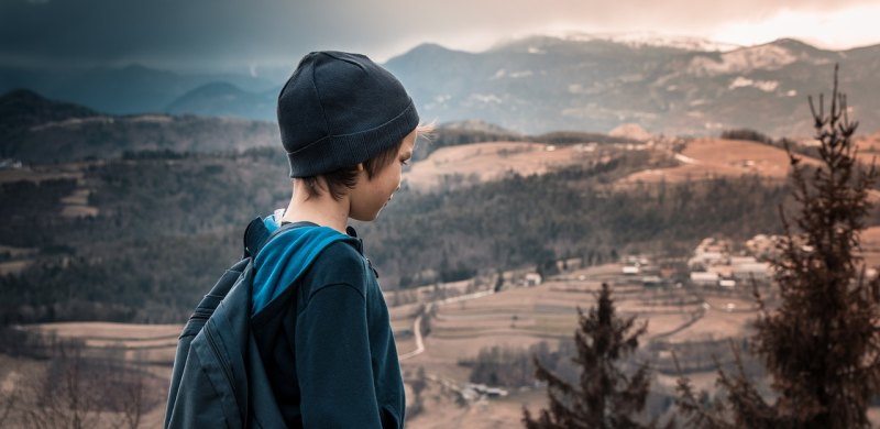 如果控制不住的想念一个人怎么办，何必在乎人生的句子