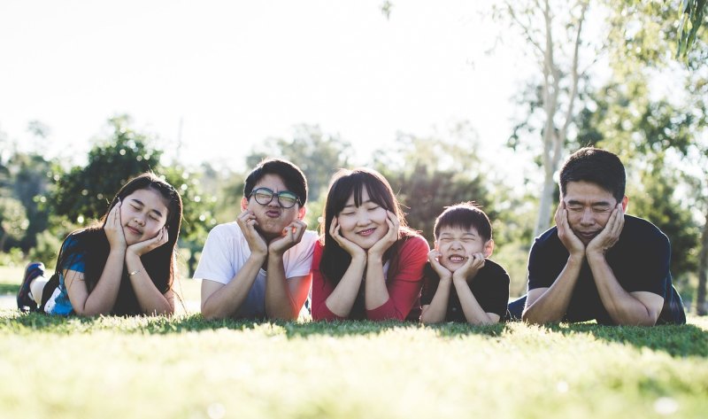 形容生小孩时痛苦的句子,父母幸福孩子受罪的句子