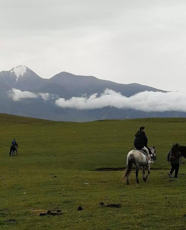 新疆8月底是什么天气，8月新疆旅游