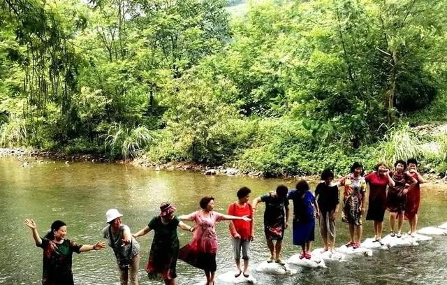 中秋节去哪个城市旅游比较合适,奉节中秋习俗