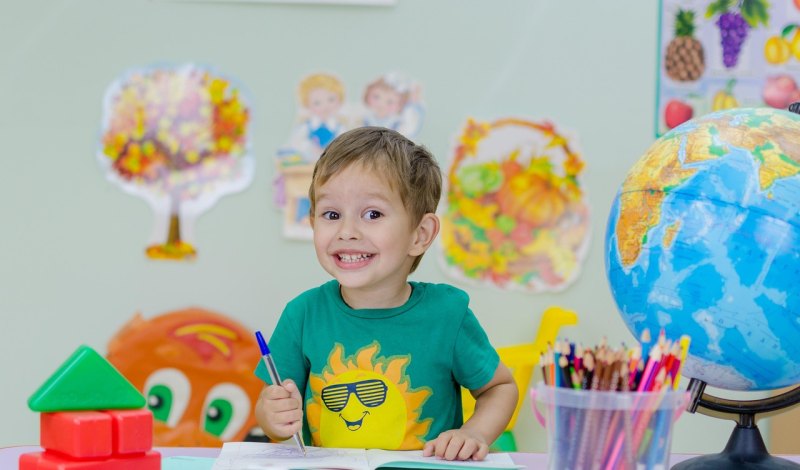 孩子幼儿园要家长对孩子说新年祝福语 都说什么 谢谢_小朋友2023年新年祝福语