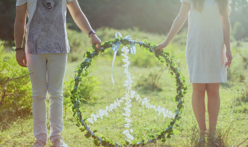 分手三更半夜想他的句子_夫妻深夜伤心句子