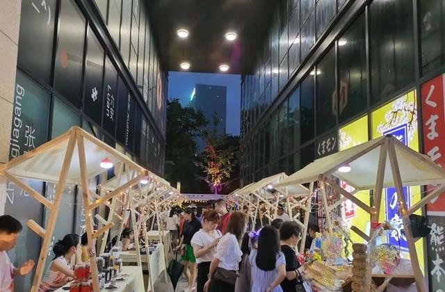 湖州夜市排名_我想在夜市街开一个特别的小吃摊卖什么好呢