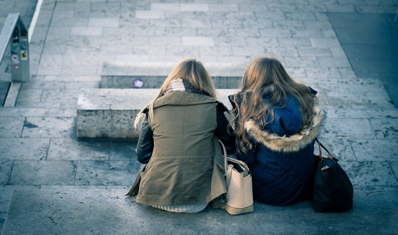 女人深夜发朋友圈干净的小句子_伤感短句干净简短