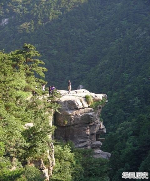 庐山和黄山相比，哪个历史地位更高 - 华夏历史