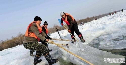 哈尔滨冰雪大世界的冰雕建筑是怎样建成的 - 华夏历史