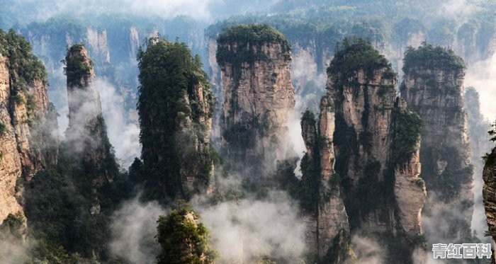 这个季节适合去哪里旅游