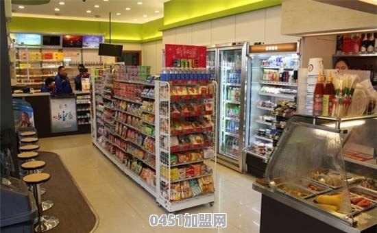 上海全家便利店++的是多少钱一个小时？（要准确的噢~）